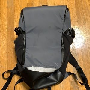 Lulumelon more miles 25.5l backpack